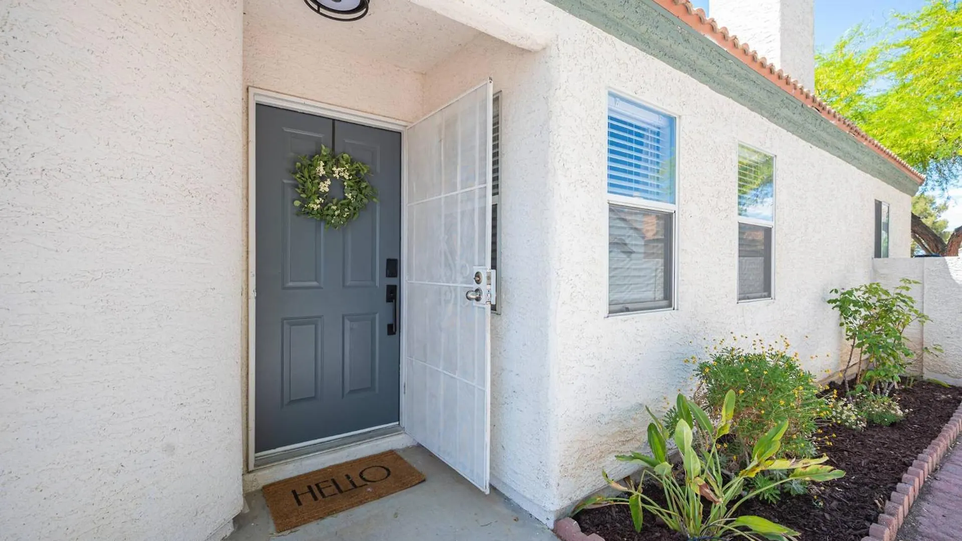 לאס וגאס Newly Renovated Desert Summerlin Home בית נופש לאס וגאס